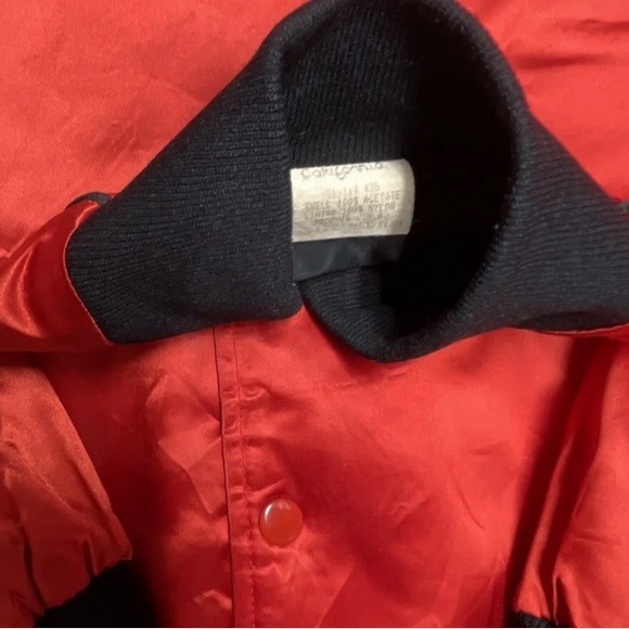 California Size Medium Satin Bomber Style Jacket Red With Ferrari Logo - Picture 3 of 11